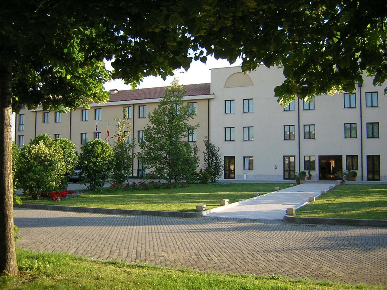 Una Hotels Occhiobello Eksteriør bilde