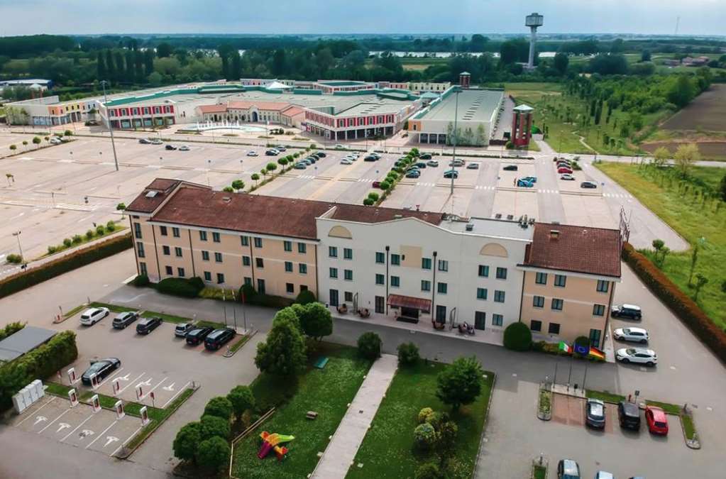 Una Hotels Occhiobello Eksteriør bilde
